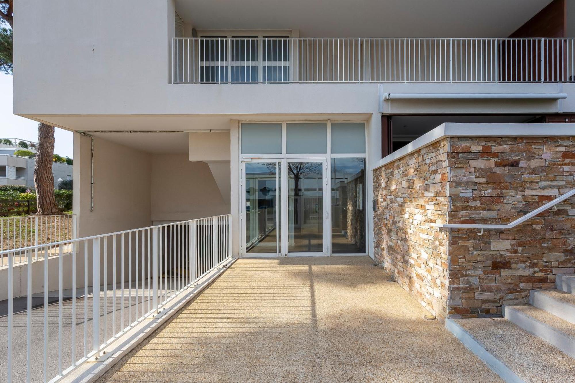 Chez Martin - Spacieux Appartement Climatise Proche De La Plage La Grande Motte Luaran gambar